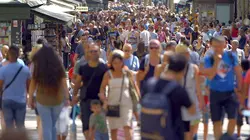 Tourisme de masse : Faut-il arrêter de voyager ?