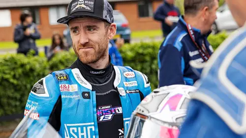 Tourist Trophy : Pas le droit à l'erreur Vivre l'instant présent