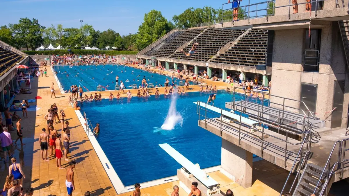 Tous à la piscine !