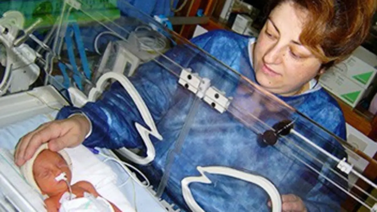 A la maternité E05 Eléanore