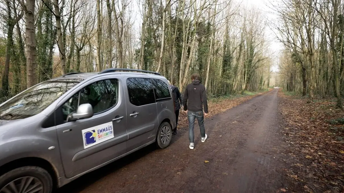 Tous solidaires : ensemble contre la précarité