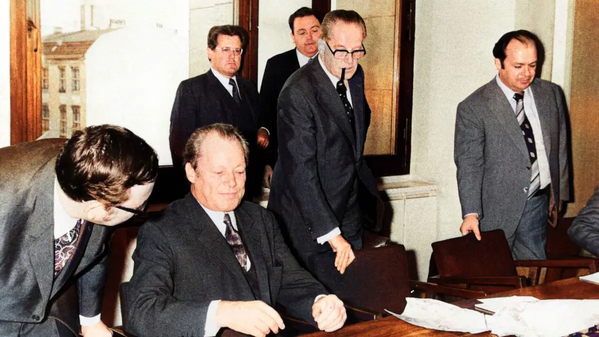 Traître / patriote : destins d'espions Projet Roméo : opération séduction