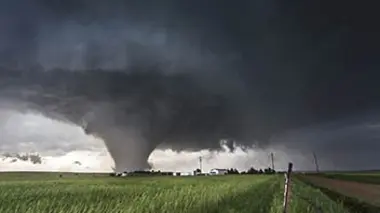 Traqueurs de tornades E02 Au service de la science