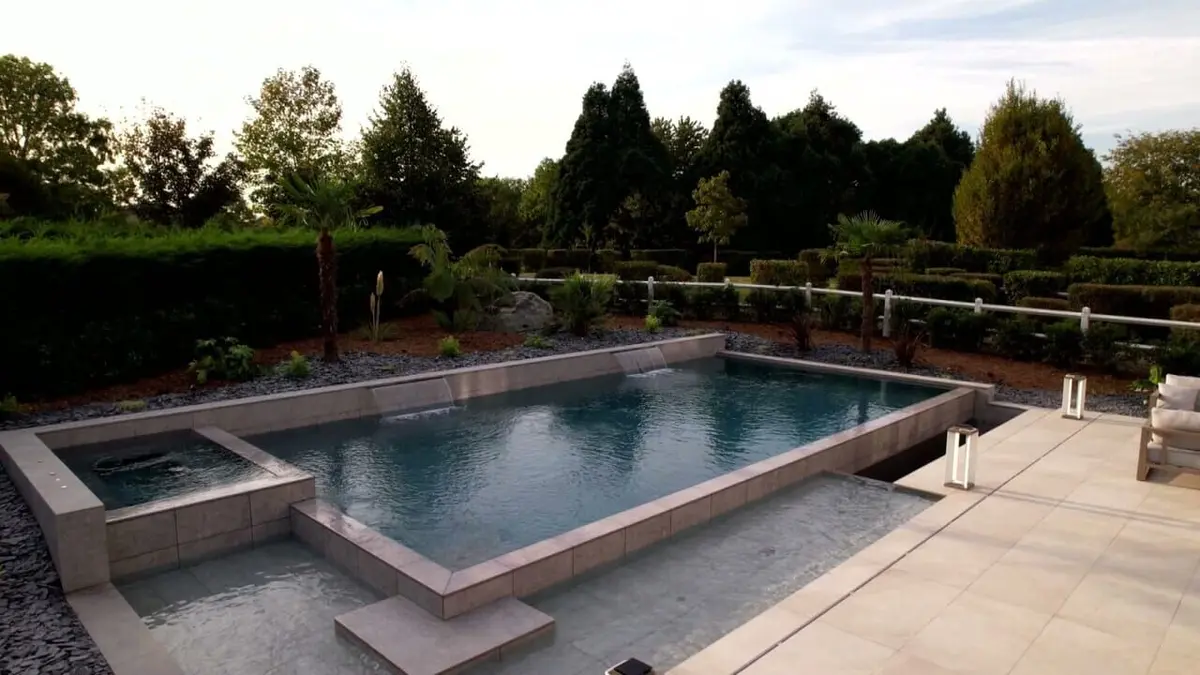 Visuel de Travaux XXL : piscines et lagons