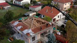 Travaux XXL : un étage en plus Complication sur les toits