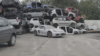 Trésors de casse Rénovation d'une Porsche Cayman inondée