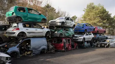 Trésors de casse S02E06 Spéciale voitures électriques