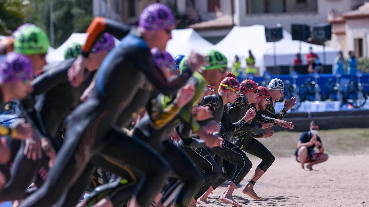 Triathlon : Collins Cup