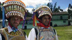 Tribal Bootcamp S02E01 Pérou - porteurs en montagne