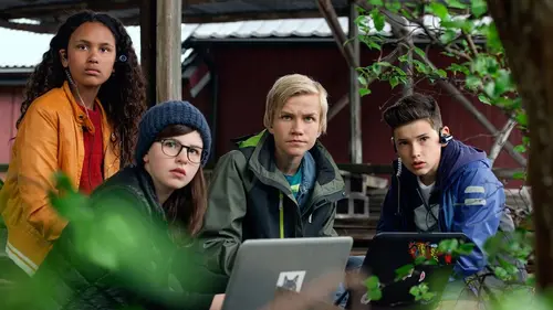 Trio : la cyberattaque S02E03 Rencontrer Mitnik