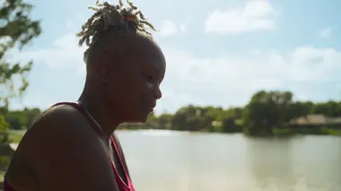 Trois mères, deux bébés et un scandale La version de Tranda