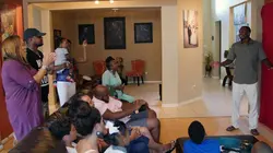 Trois vétos à Houston Sous l'eau