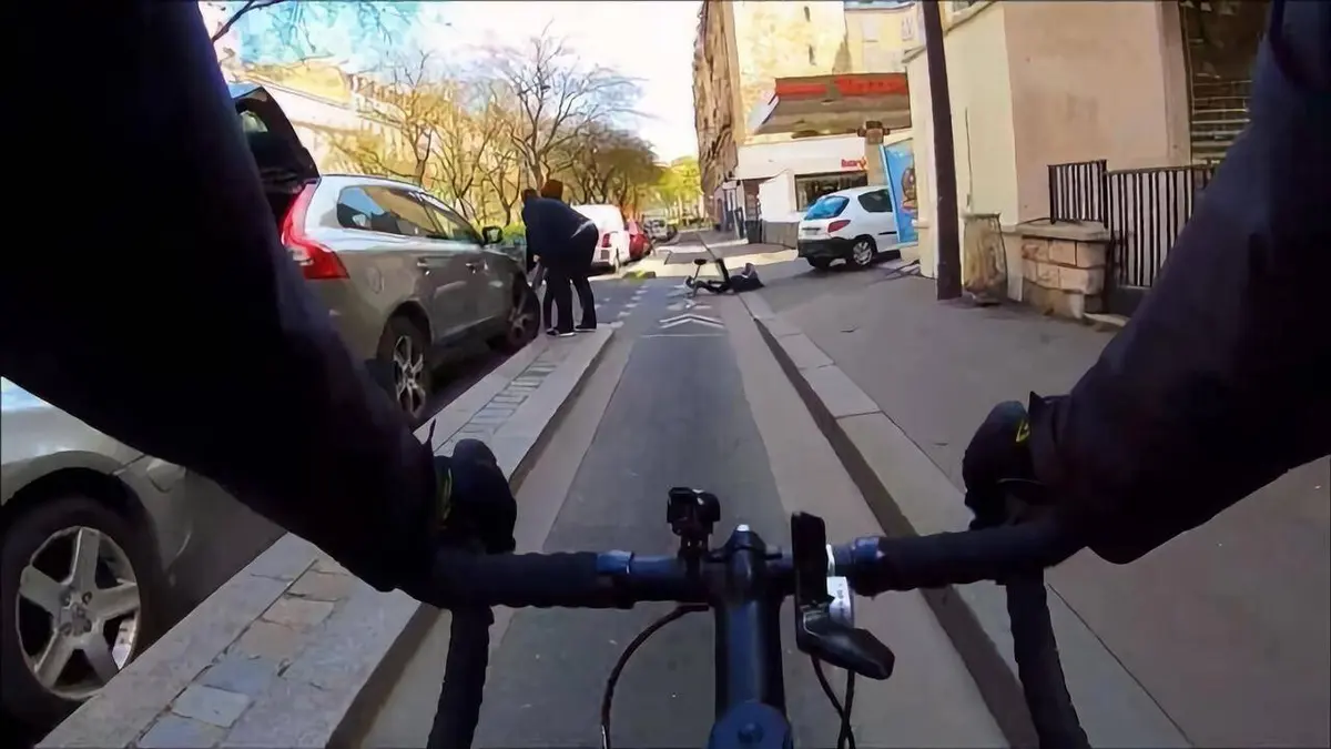 Trottinettes deux roues : attention danger