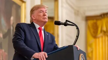Trump, l'Amérique outrée ? Téléréalité à la Maison-Blanche