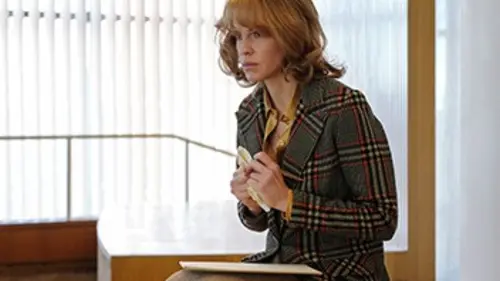 Trust S01E09 Une voiture blanche dans une tempête de neige