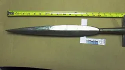 Tuer ou être tué Agression à la hallebarde