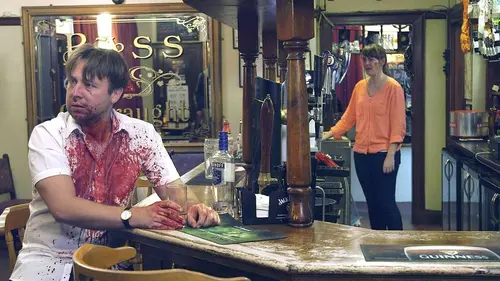 Tueur au bout du fil S01E01 Le verre de trop