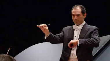 Tugan Sokhiev et l'Orchestre du Capitole de Toulouse Holst