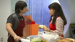 Ugly Betty S02E03 Le bal en noir et blanc en streaming