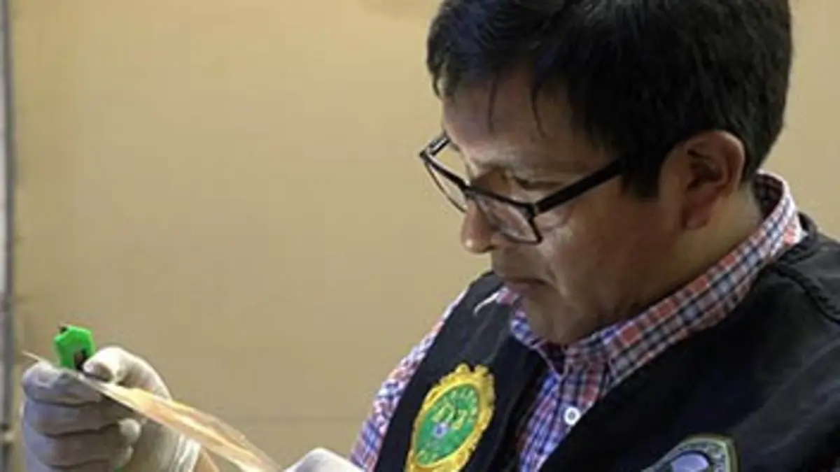 Ultimate Airport Pérou E08 En flagrant délit