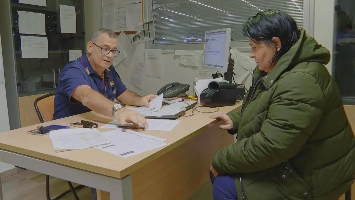 Ultimate Airport Rome S01E04 Pyjama suspect