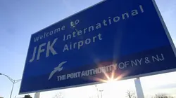 Ultimate Airport USA Les mules