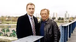 Un cas pour deux S23E08 A coup de crosses