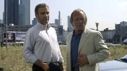 Un cas pour deux S24E06 Petits revenus complémentaires