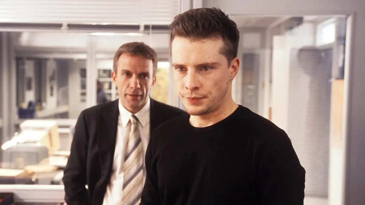 Un cas pour deux S25E04 Meurtres et graffitis en streaming