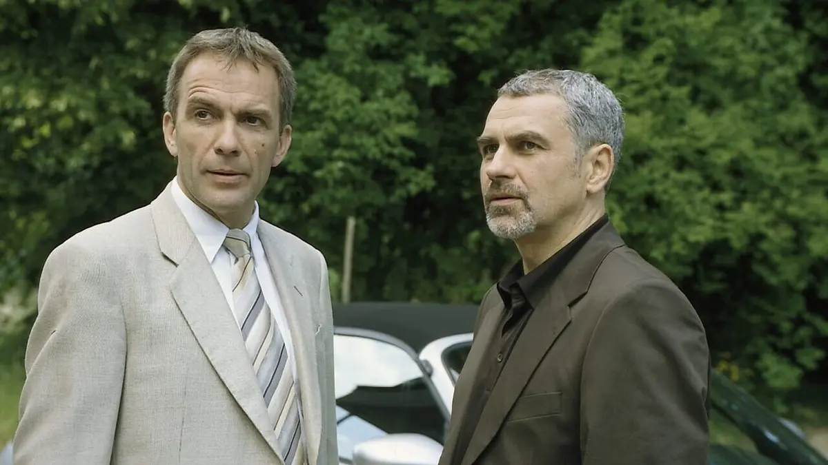 Un cas pour deux S25E03 Le prince et la danseuse en streaming