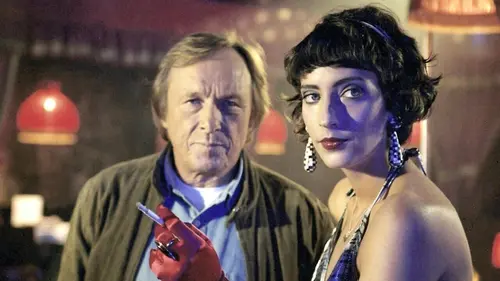 Un cas pour deux S26E01 Règlements de compte aux halles en streaming