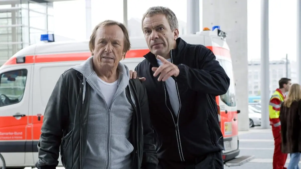 Un cas pour deux S30E04 Les revers de l'exil