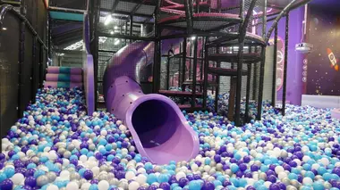 La Raiponce à l'ennui : la salle de jeu du château