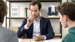 Un entretien S01E06 La bise