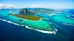 Un jour ailleurs S01E22 Île Maurice / Corse