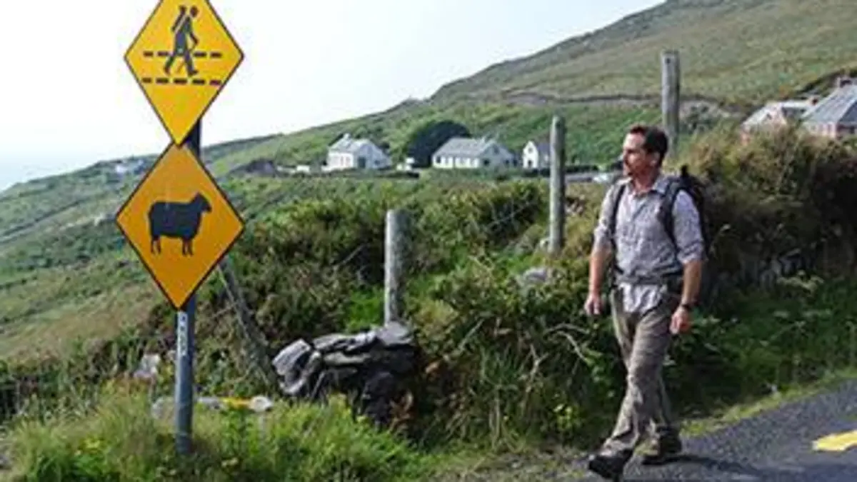 Un kilomètre à pied... S02E03 Les chemins du comté de Kerry, Irlande