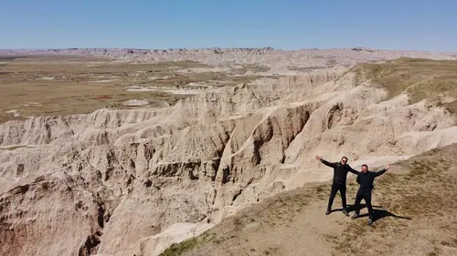 Un monde à part S02E02 Le plus grand paquebot du monde