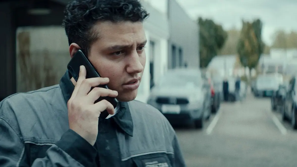 Un monde meilleur S01E07 Votre liberté, notre prison