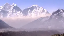 Visuel de Un nuage sur le toit du monde