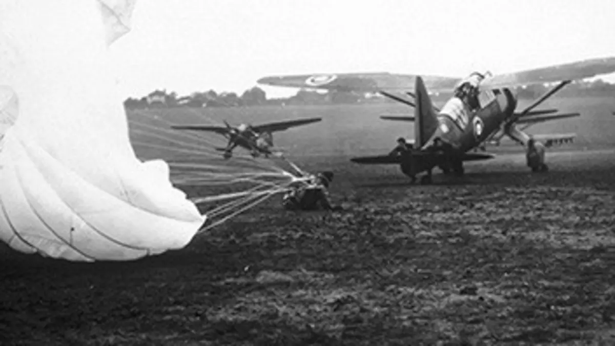 Un siècle d'aviation E08 Soutien aérien aux armées (1939-1945)