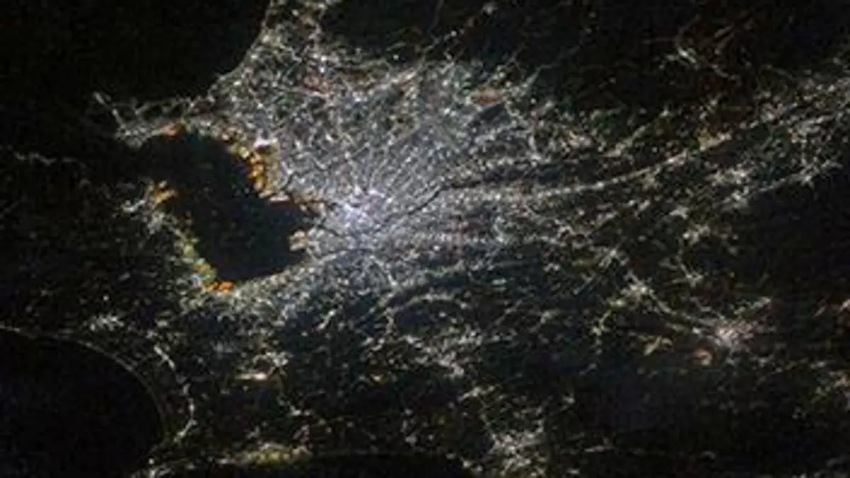 Un vaisseau spatial nommé Terre E05 L'équipage