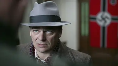 Un village français S02E04 Votre nom fait un peu juif