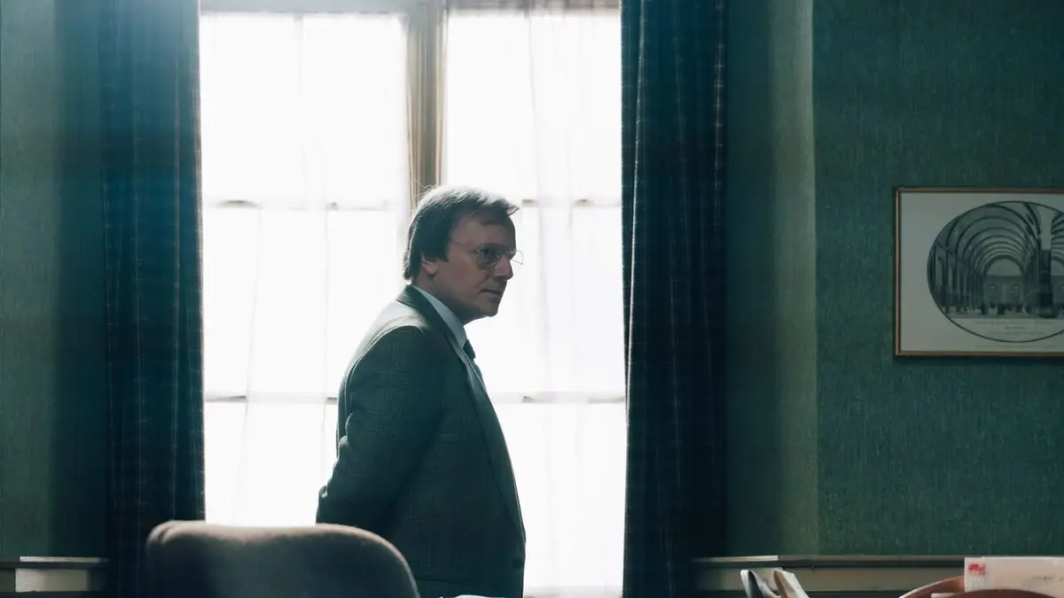 Une affaire française S01E04 Le gouffre aux chimères