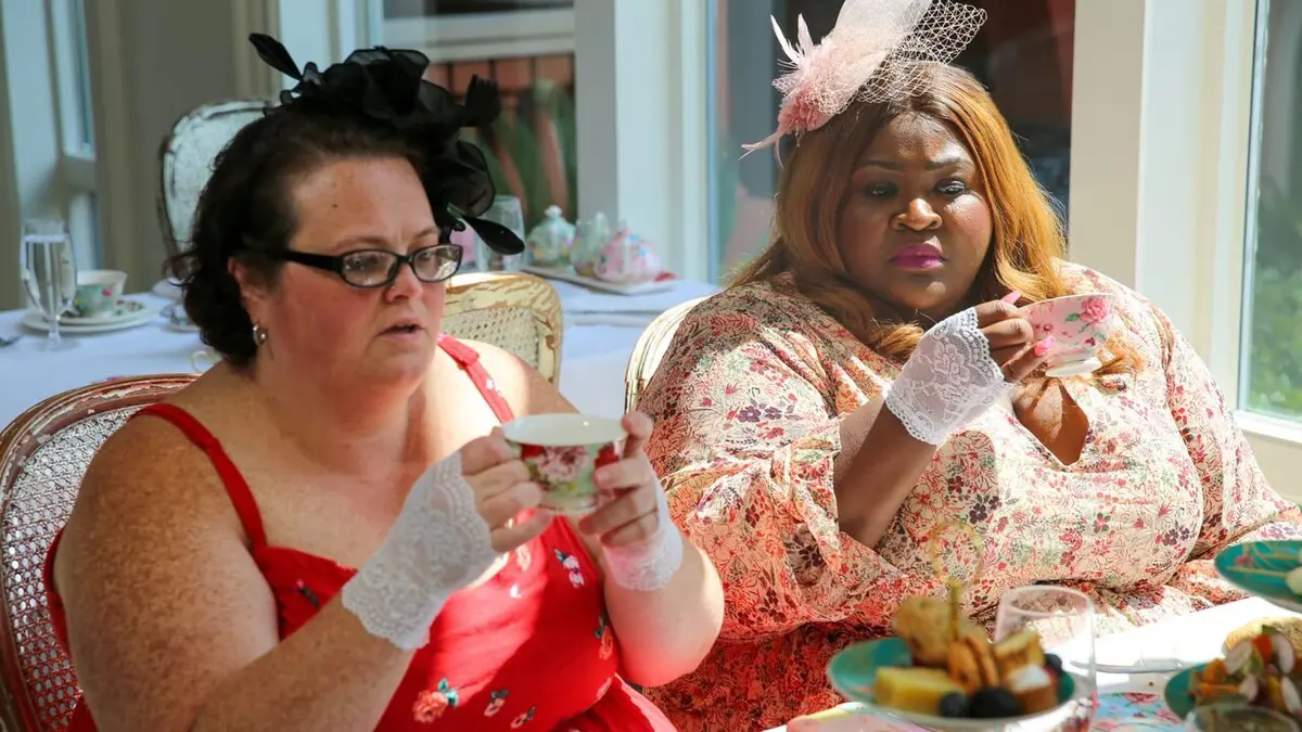 Une amitié de poids Pesez, Madame, pesez