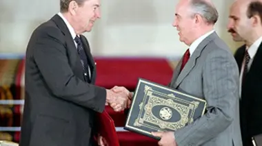 Reagan, Gorbatchev et le tiers-monde : la montée de la droite