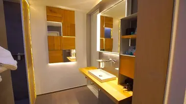 Une brique dans le ventre