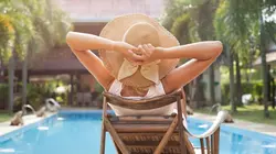 Une brique dans le ventre Une maison de village laissée à l'abandon entièrement auto-rénovée par une famille passionnée