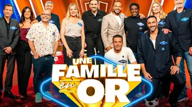 Une famille en or La famille commentateurs vs la famille footballeurs