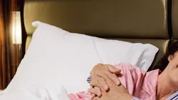 Une famille formidable S12E03 Lisbonne-Strasbourg, allers-retours