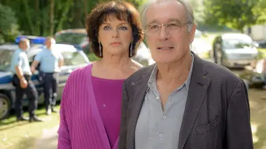 Une famille formidable S10E01 Le retour de l'enfant prodigue